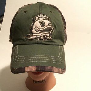 University of Oregon Ducks Camo Puddles Mascot Hat EUC